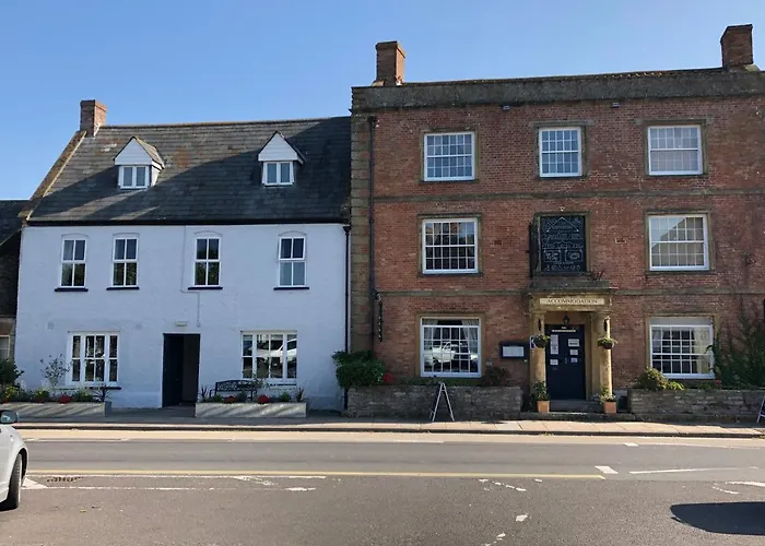 The Ilchester Arms Hotel, Ilchester Somerset