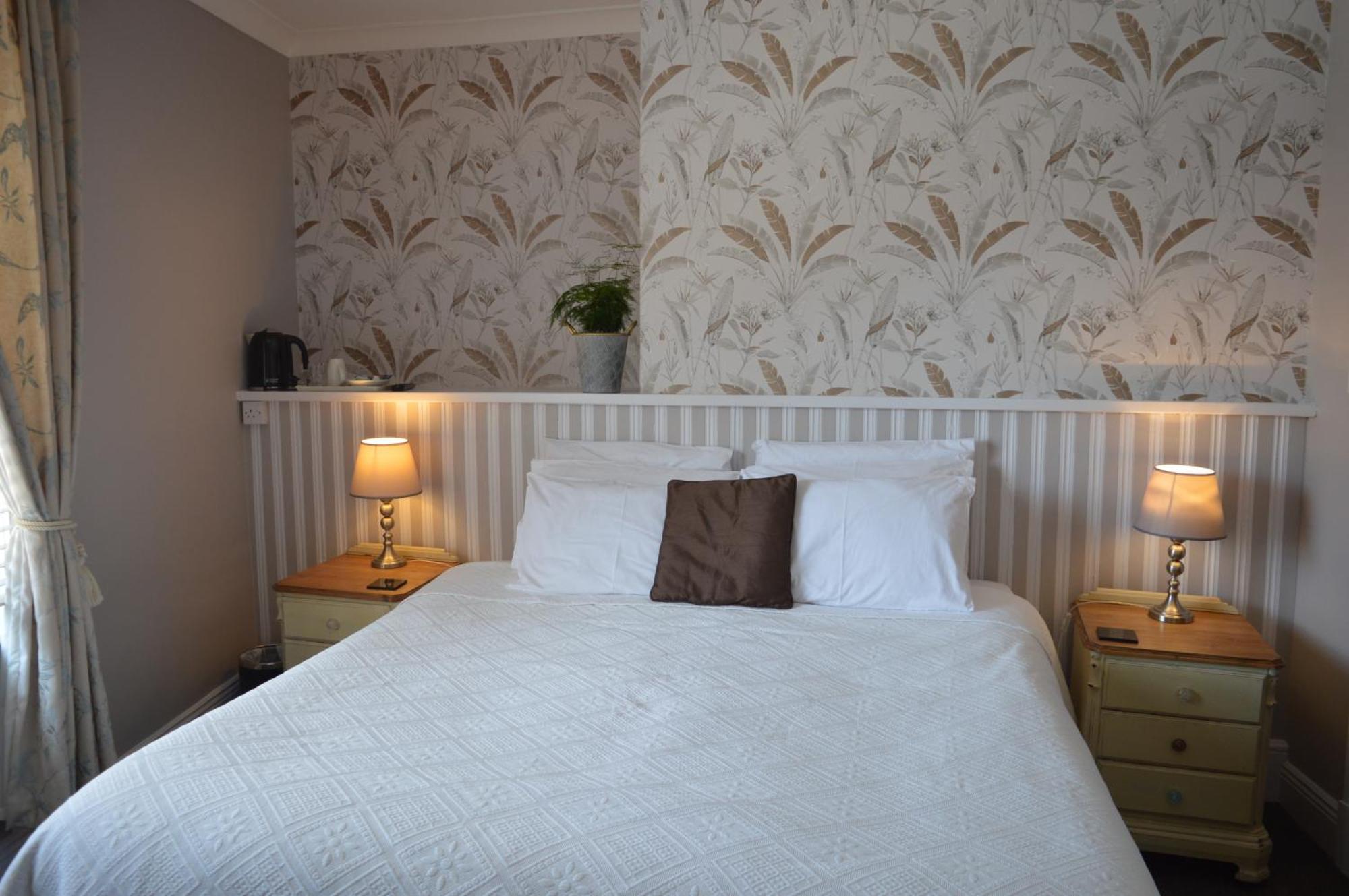 The Arms Hotel, Somerset Ilchester