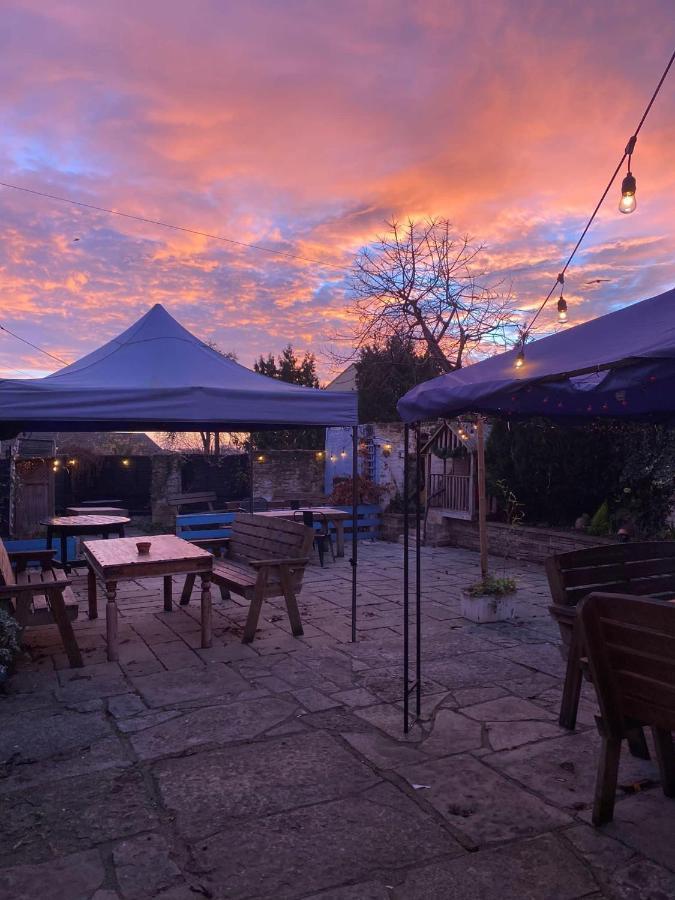 Мини-отель The Arms Hotel, Somerset