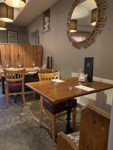 The Arms Hotel, Somerset Мини-отель