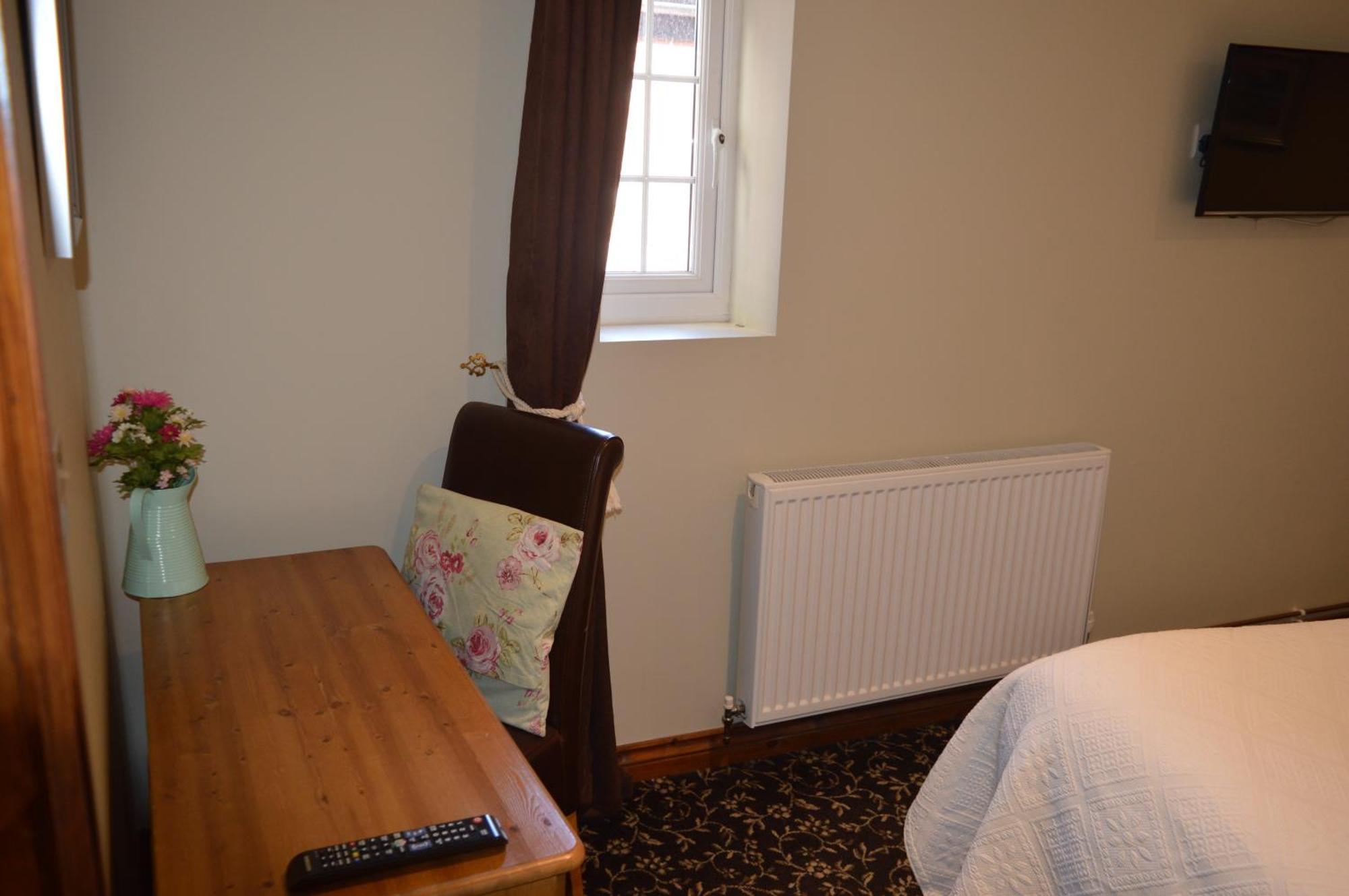 Мини-отель The Arms Hotel, Somerset Ilchester