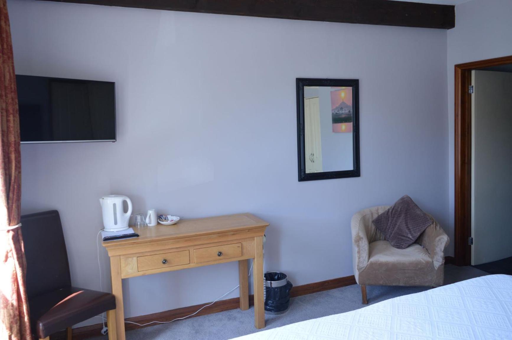 The Arms Hotel, Somerset 4*